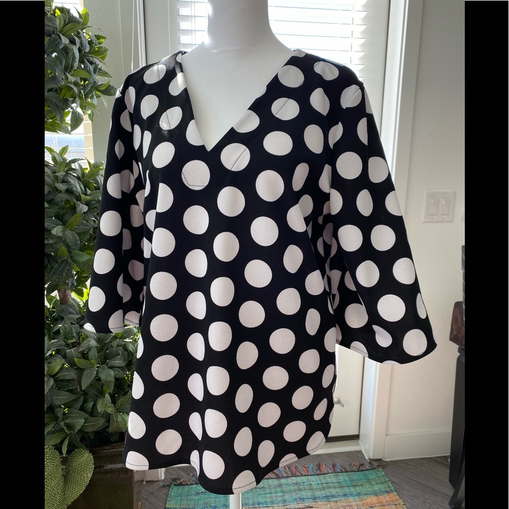 Black and white Polka dot ladies blouse